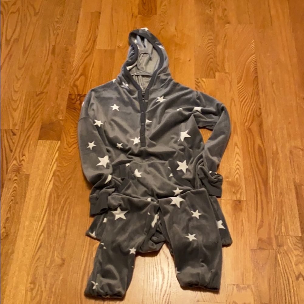 Simply Vera Wang Onesie